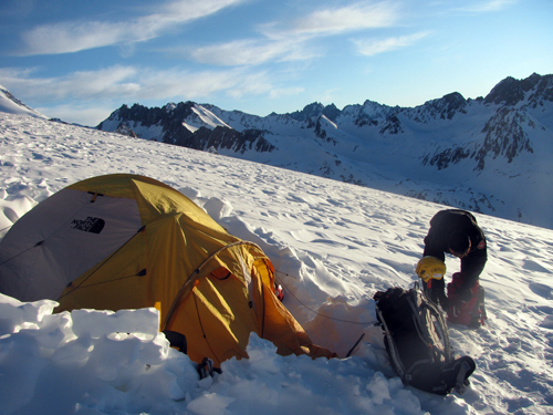 CB en el glaciar Mañke, saliendo hacia la cumbre...