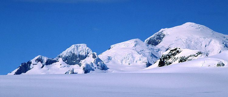 Volcán Lautaro